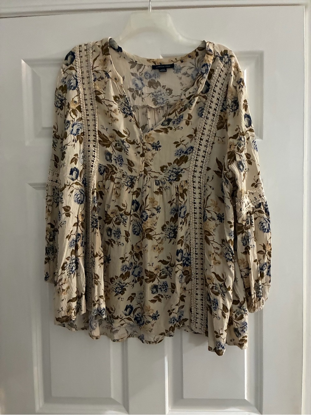 American Eagle Outfitters Cream Floral Lace-Trim Peasant Top